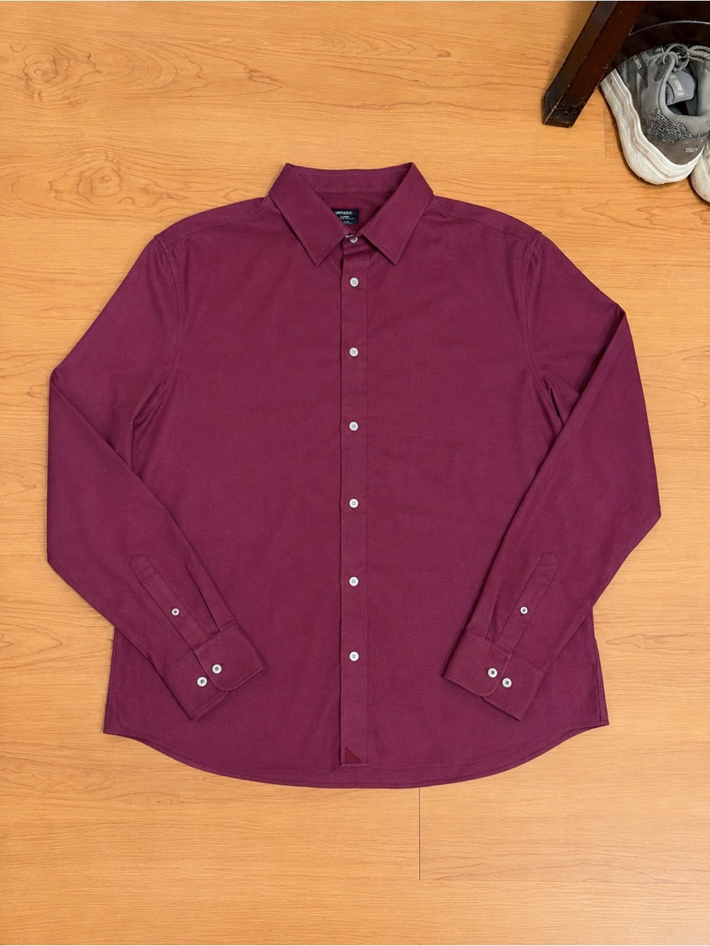 UNTUCKit Men's Burgundy Long-Sleeve Button Shirt